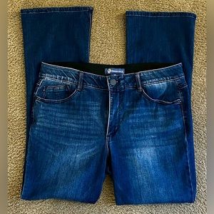 Democracy Women's Ab Solution Itty Bitty Boot SIZE 16 NWOT